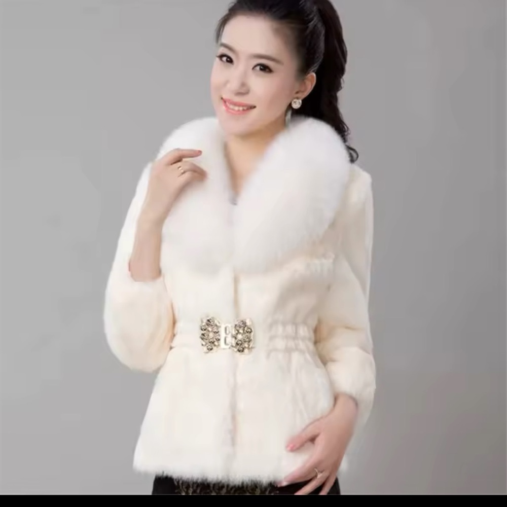 Elegant White Fur Jacket Small/Medium